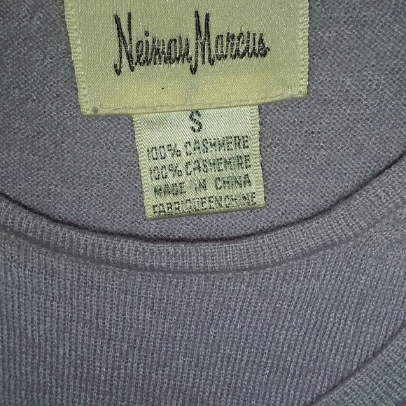 Sweater set - Picture 2 of 2